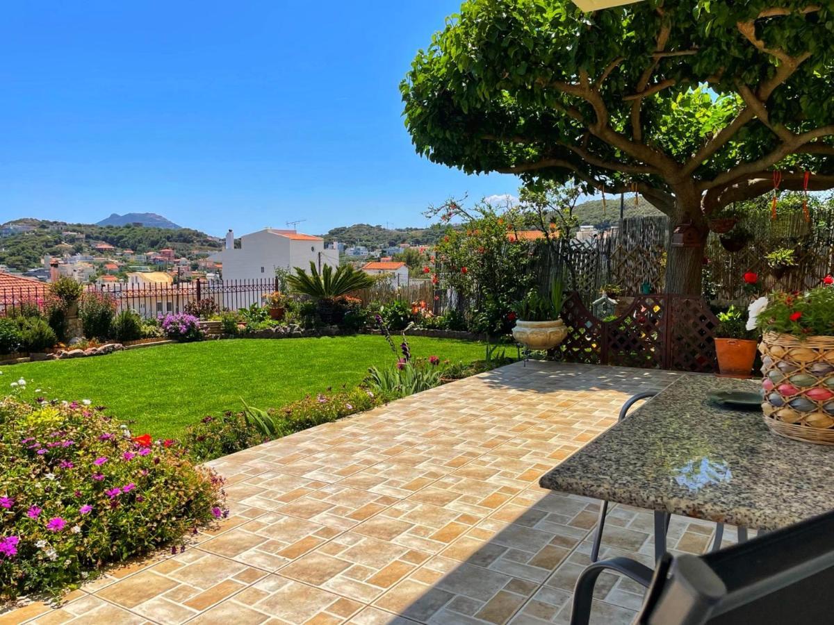 Gardenbnb- Apartment With Garden & Seaview Artemida  Exterior photo